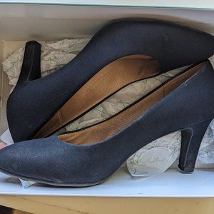 Abella True Comfort Black heels